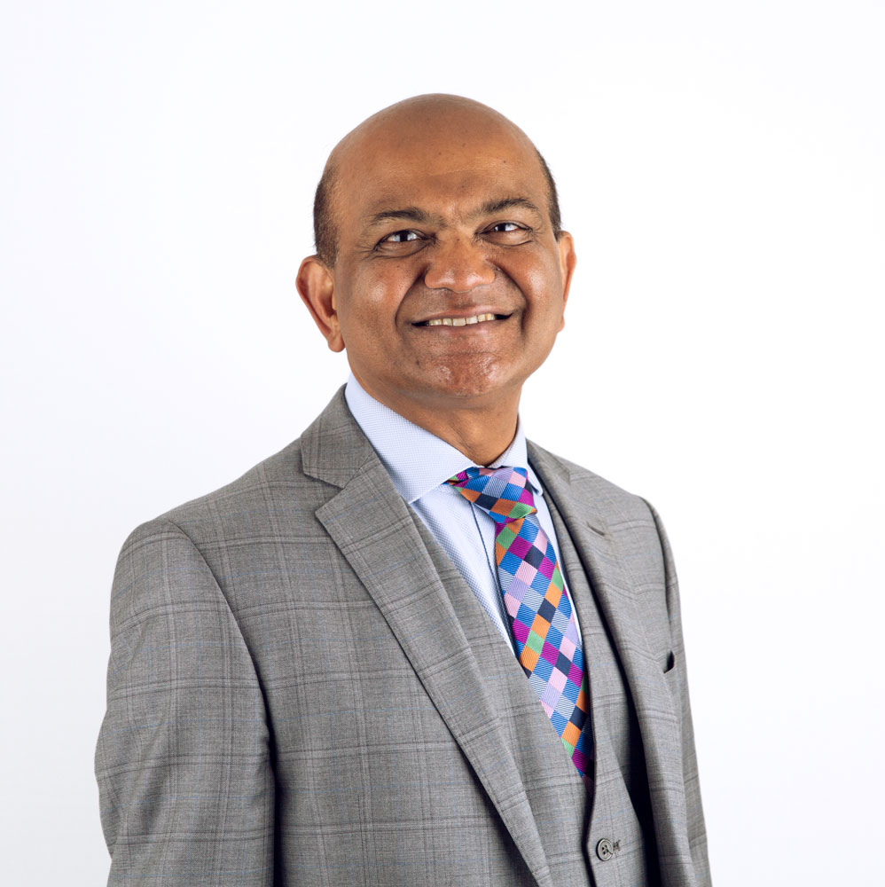 Mr Bhavik Shah, Orthopaedics, Spinal Surgery