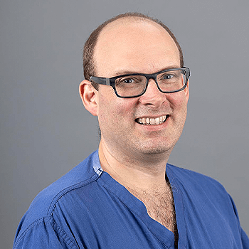 Mr Tom Smith-Walker, Gynaecology