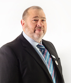 nick-costa-leader